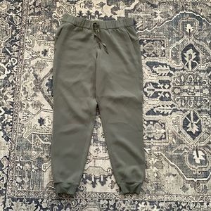 Lululemon gray joggers size 8